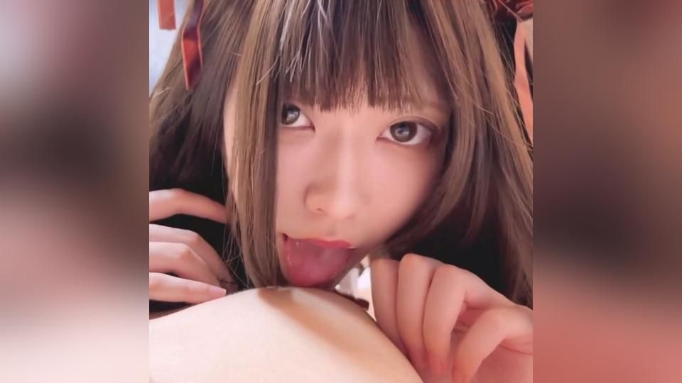 (高画質特典付) ※藻無 スリムなスタイルの美女がコスプレ姿で中出しセックス