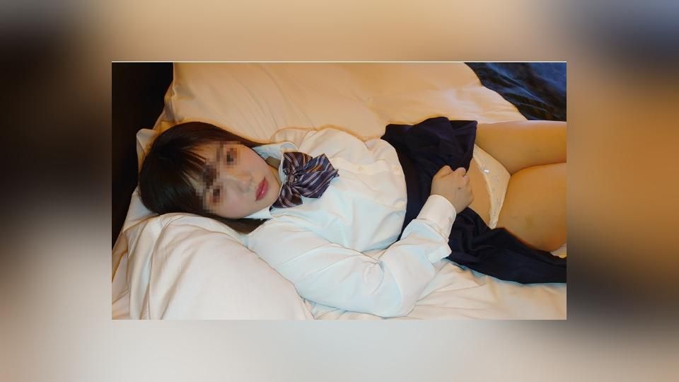 FC2PPV 4684291 【無・制服コス】先着割780pt・Hが大好きなプリケツ巨乳美女のオマンコに興奮し生パコ・中出し【得点で高画質】