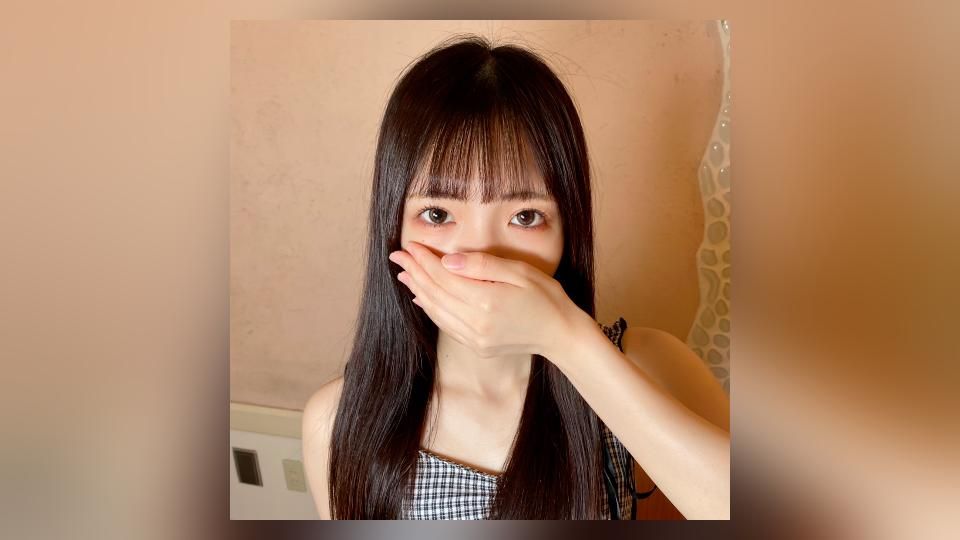 FC2PPV 4723050 ★特典で無修正 ♀166 夏がくれた贈り物♡ かわいいスレンダーななちゃんに半外半中で中だし！動画内はフルで顔出しです！夏はおんながおいしい季節です♡