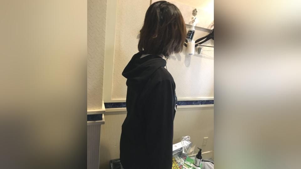 完全オリジナル、車のローンの返済のため出演した36歳美容師